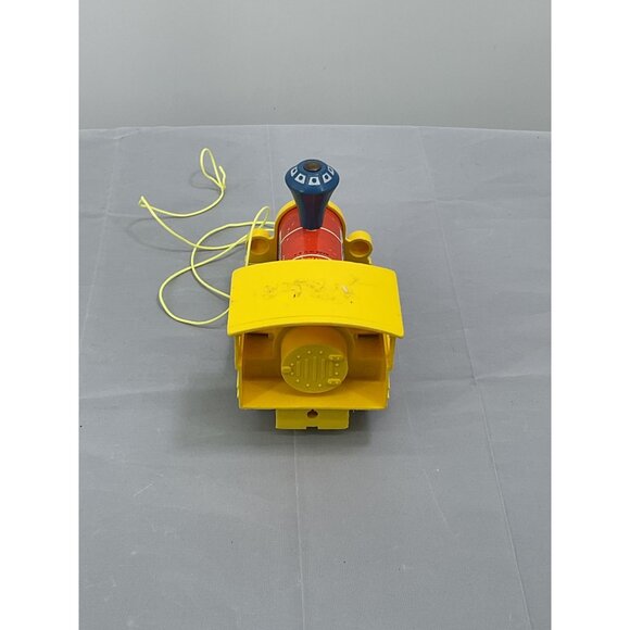 Vintage Fisher-Price #643 Toot Toot Pull Along Train Toy Yellow/Red - Picture 2 of 4